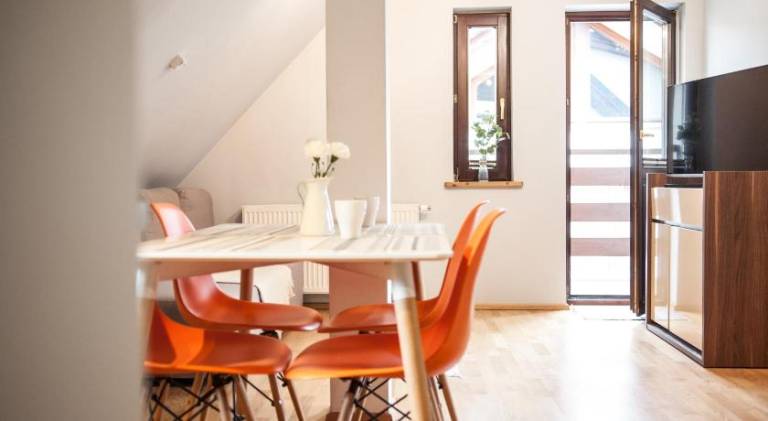 Holiday apartment with terrace & yard — photo 5