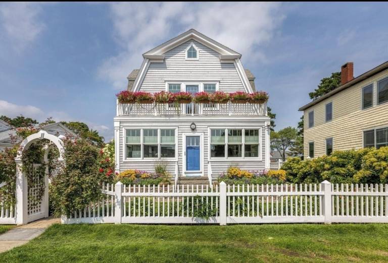 House  Scarborough