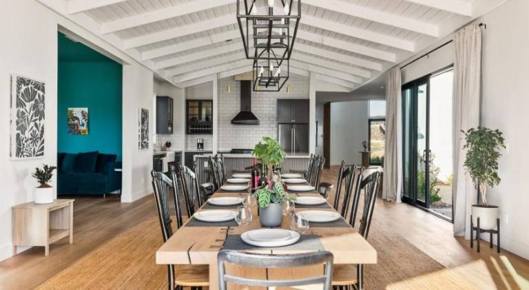Vintners Village California-Chic Wine Estate — photo 4