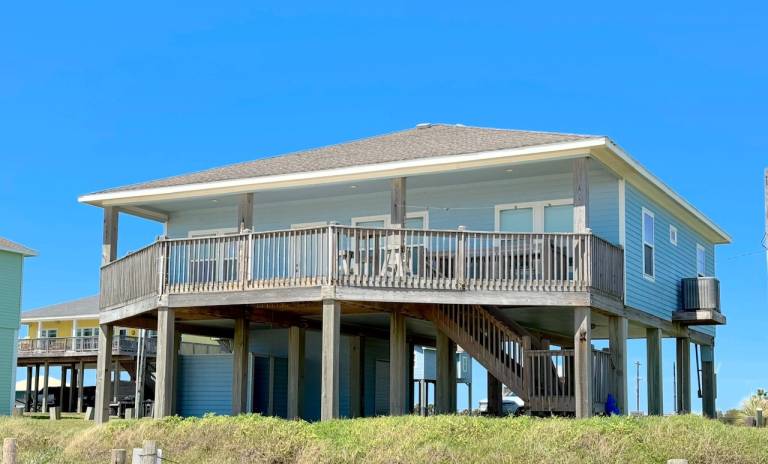 Beautiful vacation home with barbeque | Pets are welcome in Bolivar, TX