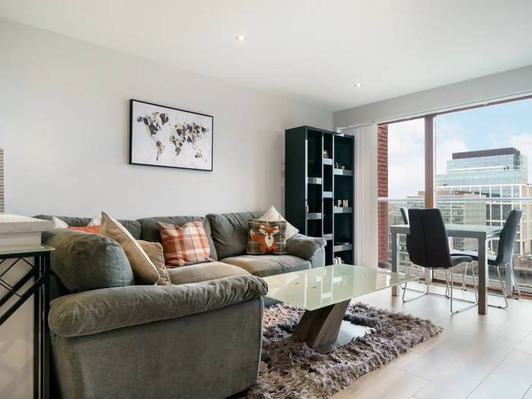 Apartment Titanic Quarter