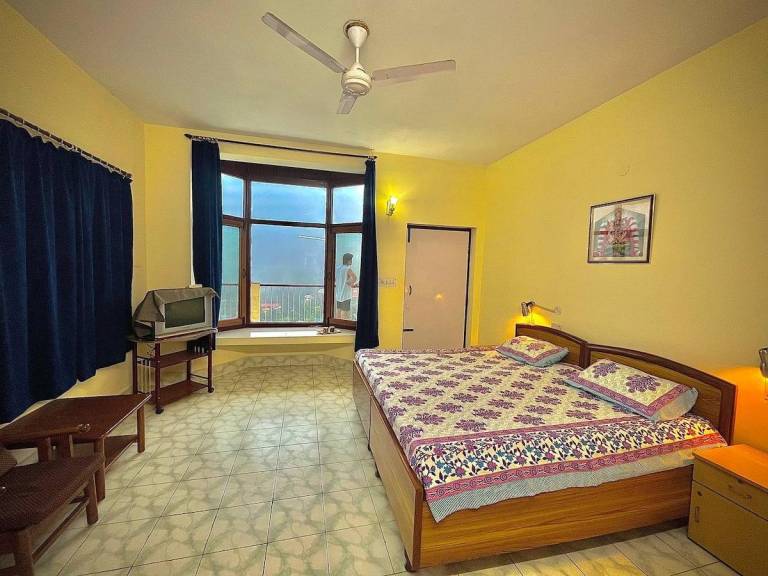 Vacation home with 1 room for 4 persons in Bhimtal