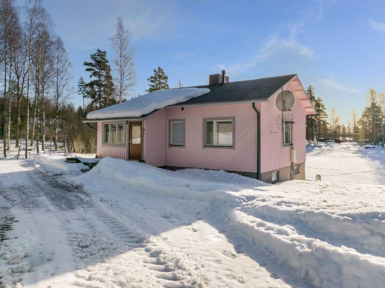 Vacation home with pool & sauna | Nature view — photo 3