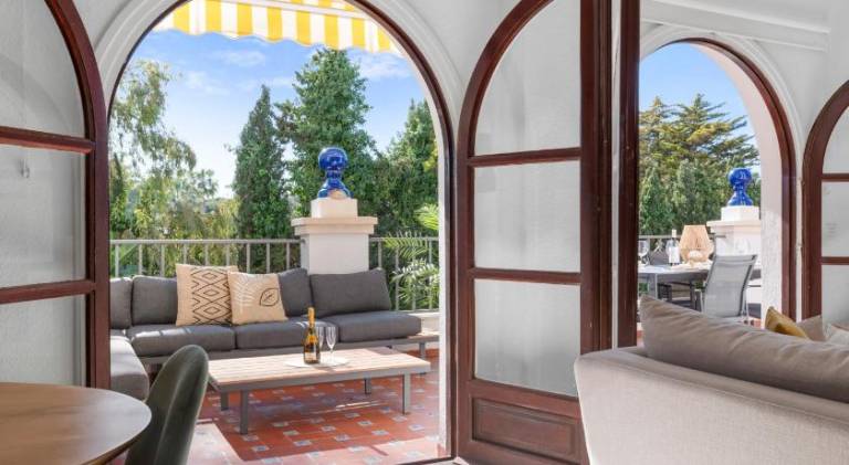 2 bdr apartment next to the beach in Puerto Banus — photo 4