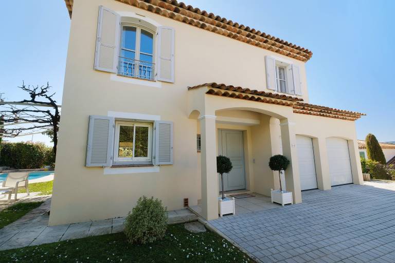 Villa 'Les Collettes' with Private Pool, Wi-Fi, and Air Conditioning — photo 3