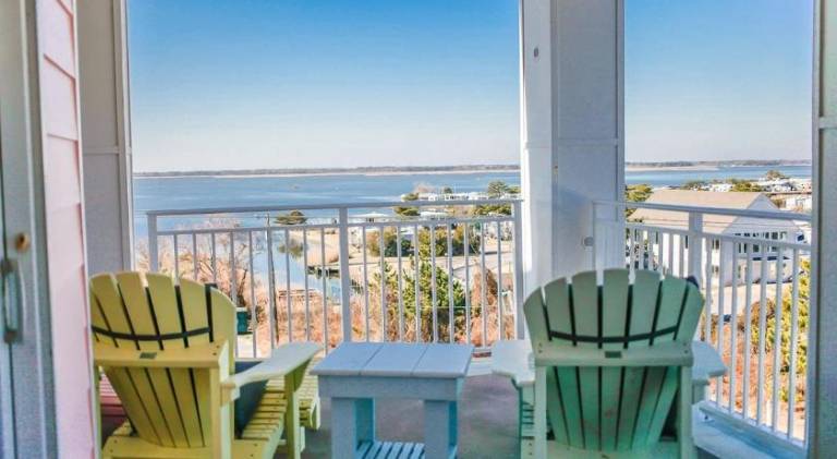 House with 4 rooms for 12 persons in Virginia Beach, VA