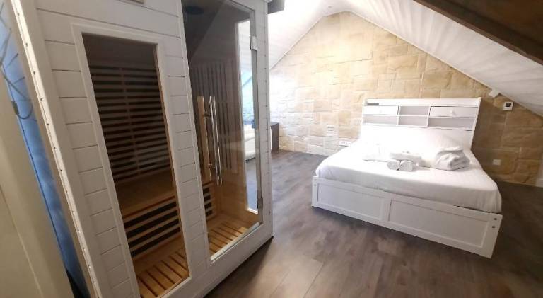 Rental apartment with sauna & hot tub in Dijon