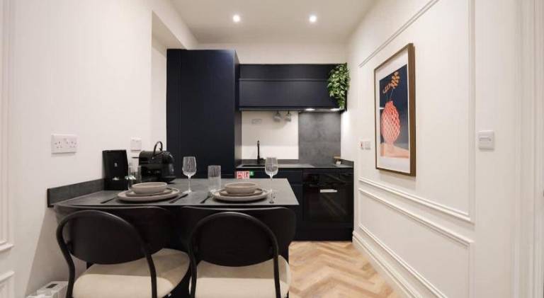 Apartment | Near Manchester Town Hall | Dogs allowed — photo 5