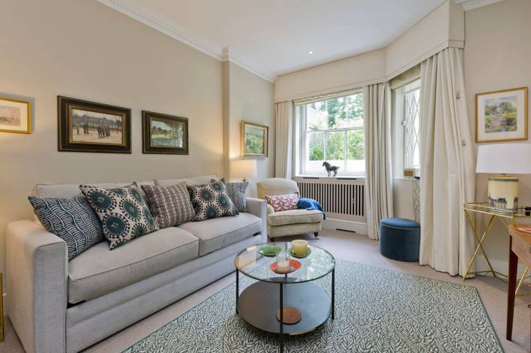 Studio Flat with Garden Access Holland Park