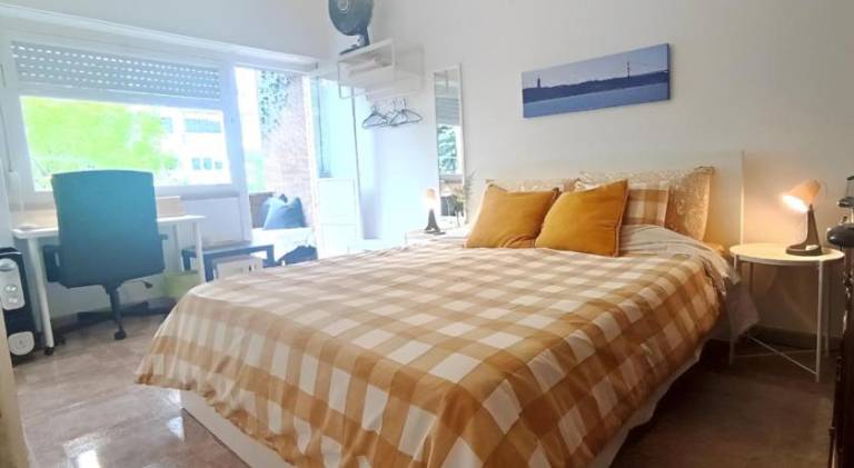 Private Rooms in Shared Apartment - Shared Bathroom and Dog Friendly in Lisbon