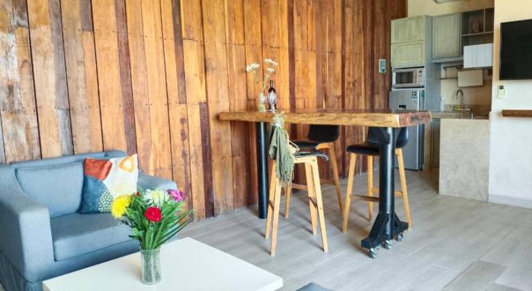 Rental apartment with terrace & pool — photo 4
