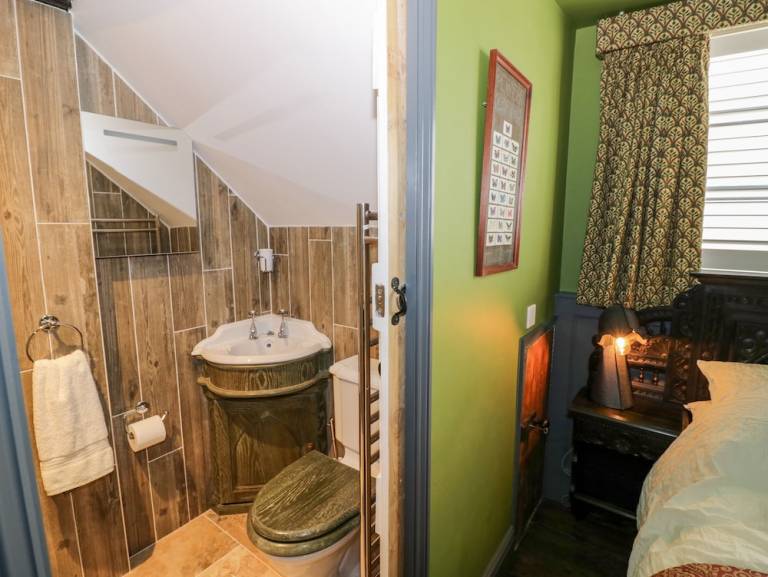 Cottage Tewkesbury