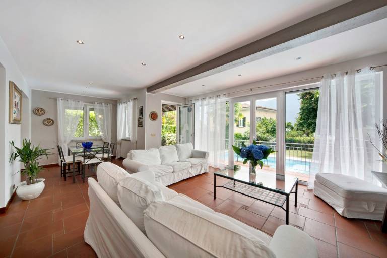 Pet-friendly "Luxury Country House Domaso" with Pool and Lake View — photo 3