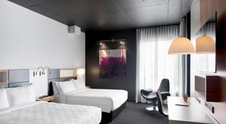 Alt Hotel Toronto Airport — photo 2