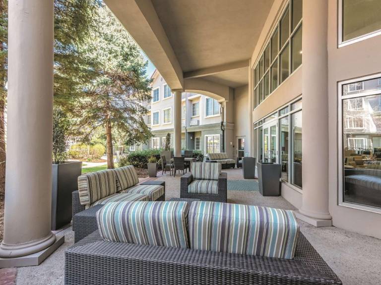 La Quinta Inn & Suites by Wyndham Denver Tech Center — photo 2