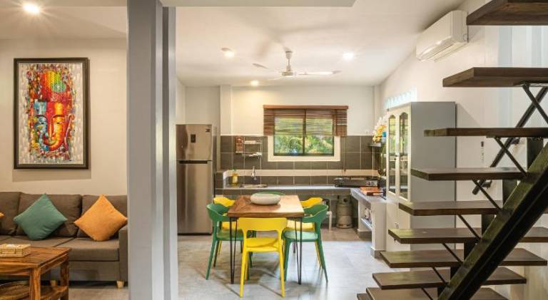Lovely vacation home with hot tub | Near Pub Street | Pets are welcome — photo 2
