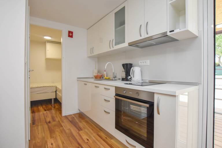 Wonderful rental apartment with garden, grill & terrace | Garden view | Next to the beach | Pets allowed — photo 5
