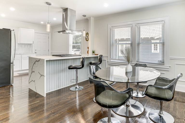 4 Mi to Int’l Soccer & Dtwn Fun: Modern ATL Home — photo 3