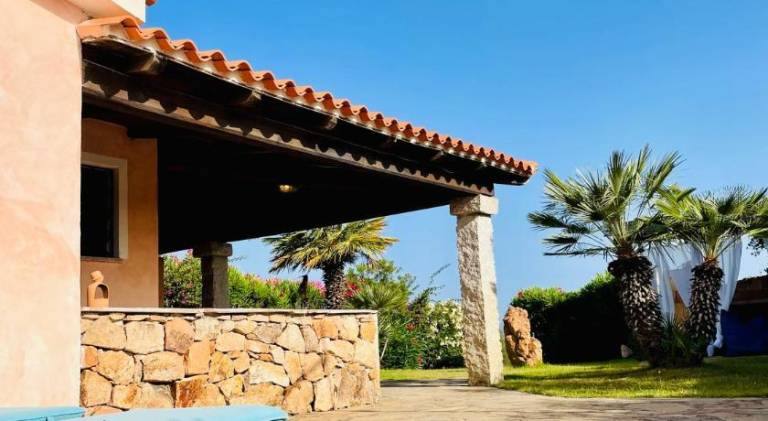 Vacation home with patio, grill & garden — photo 3