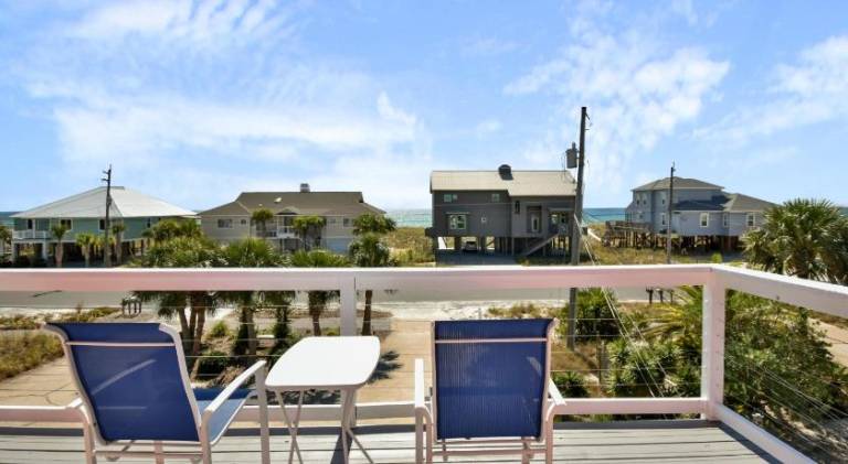 Lovely vacation home | Next to the beach | Perfect for remote work | Pets are welcome in Pensacola, FL