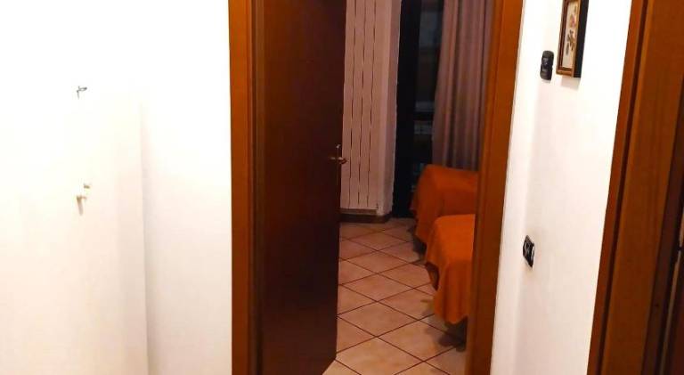 Apartment with garden — photo 3