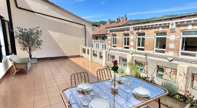 Rental apartment with terrace — photo 3