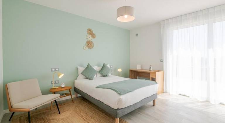 Serviced apartment with garden & terrace | Close to Avignon — photo 2