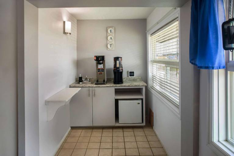 Canadas Best Value Inn Fort St. John — photo 2