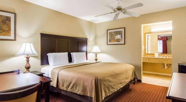 Bryant Inn And Suites in Bryant, AR