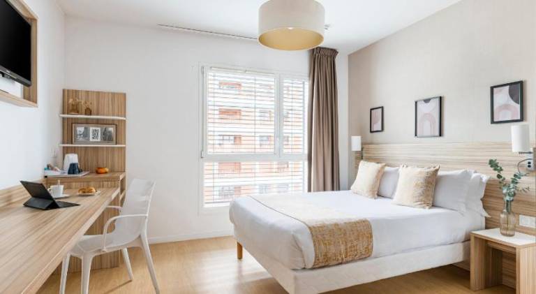 Serviced apartment with terrace | Pets allowed in Villeurbanne