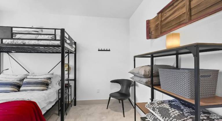 House with hot tub | Perfect for remote work in Silverthorne, CO