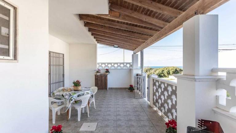Family-oriented beautiful villa with BBQ & yard | Garden view | Dogs allowed — photo 4