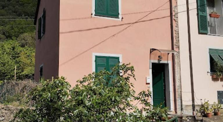 Rental apartment with 2 rooms for 6 persons in Moneglia