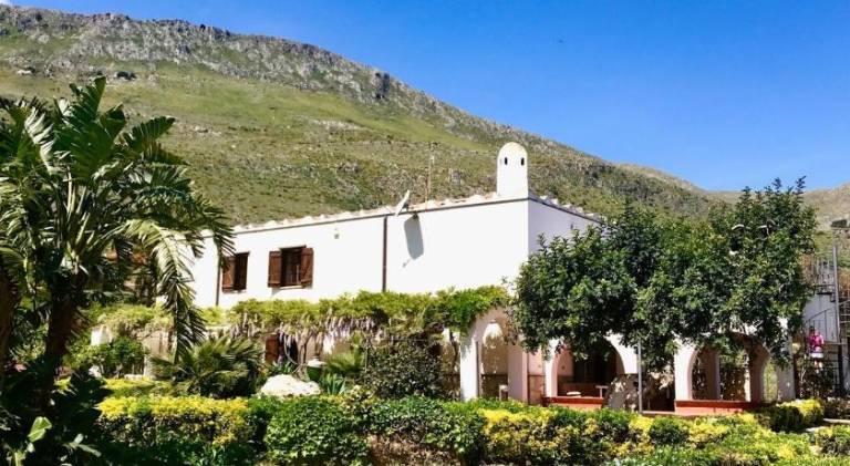 Villa | Next to the beach | Pets allowed in Castellammare del Golfo