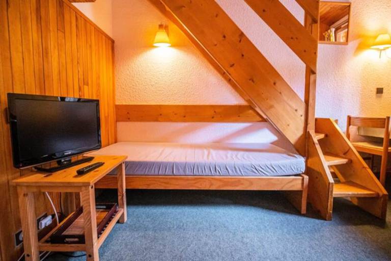 Holiday apartment with 1 room for 5 persons — photo 5