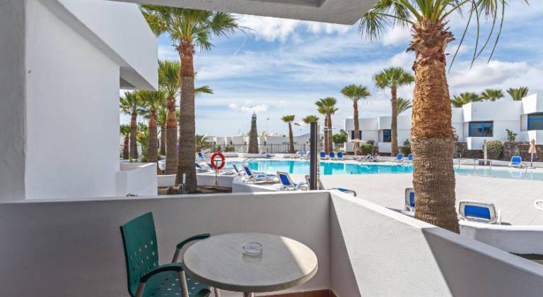 Beautiful holiday apartment with pool, garden & sauna | Beach nearby | Pets are welcome — photo 3