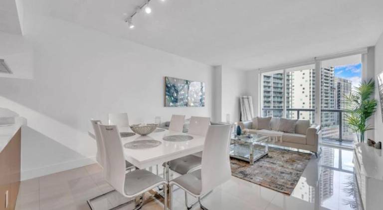 Modern 1 Bed ICON Brickell with Amazing Views — photo 4