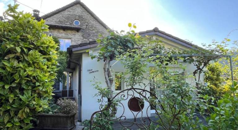 Lovely house with patio & yard | Pets are welcome in Locarno
