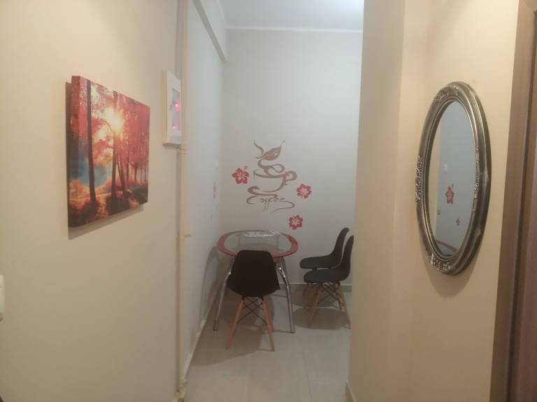 Rental apartment with patio — photo 4
