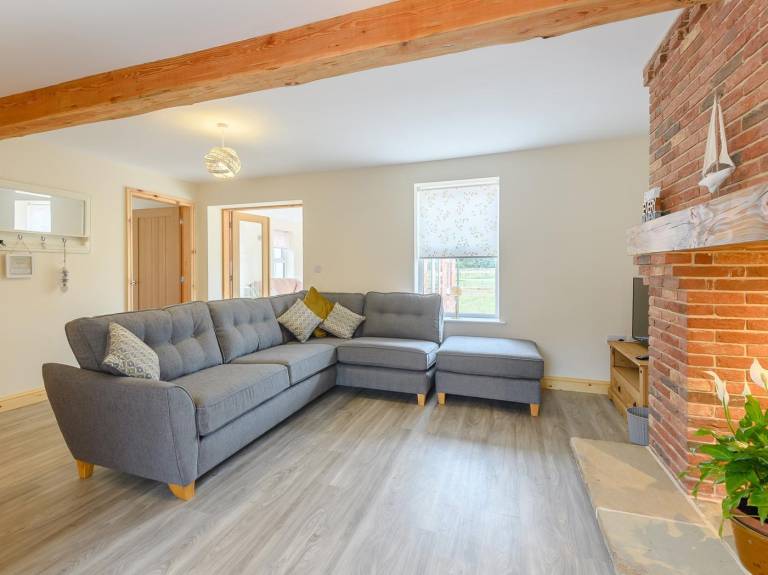 Fully equipped pleasant cottage with yard & barbeque | Pets allowed — photo 4