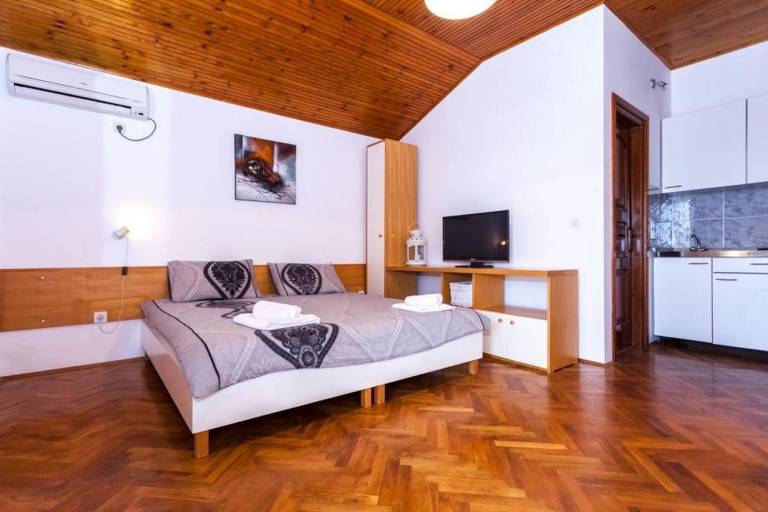 Studio flat with terrace Pakoštane, Biograd (AS-24768-a) — photo 4