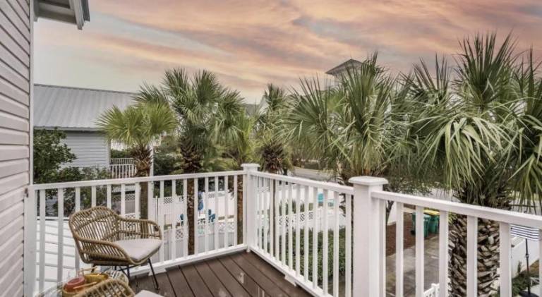 Big vacation home with pool | Pet-friendly — photo 5