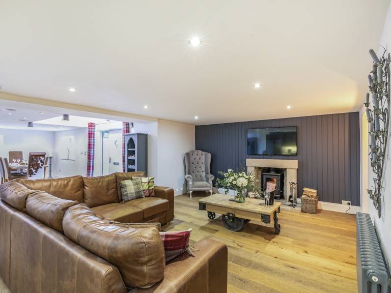 Cottage with yard | River view in Matlock