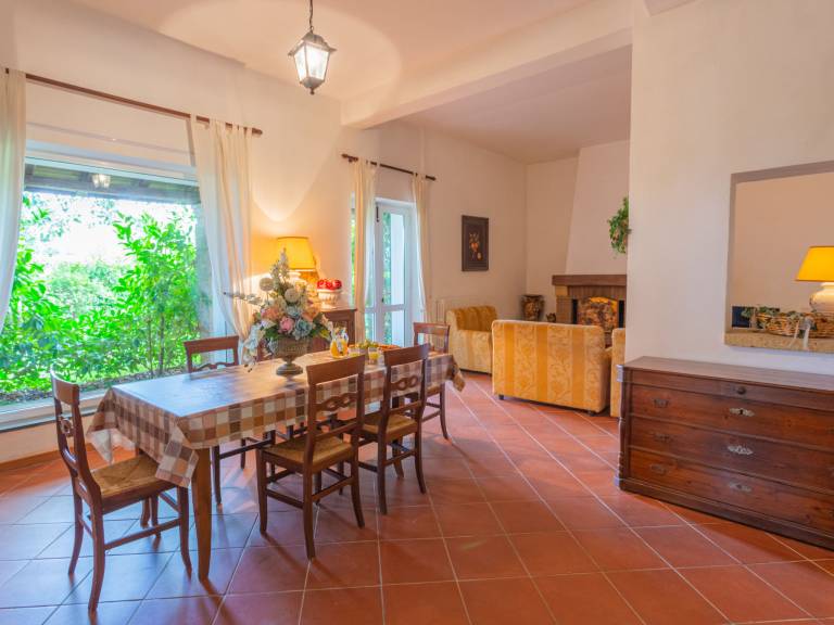 Fully equipped charming house with barbecue, yard & private pool | Nature view | Pets are welcome — photo 3