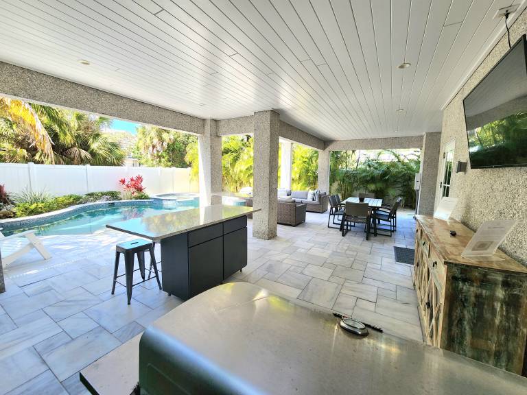 Ocean Star! 7 Bdrms/ 7.5 Baths! Beaches 5min> walk! — photo 5