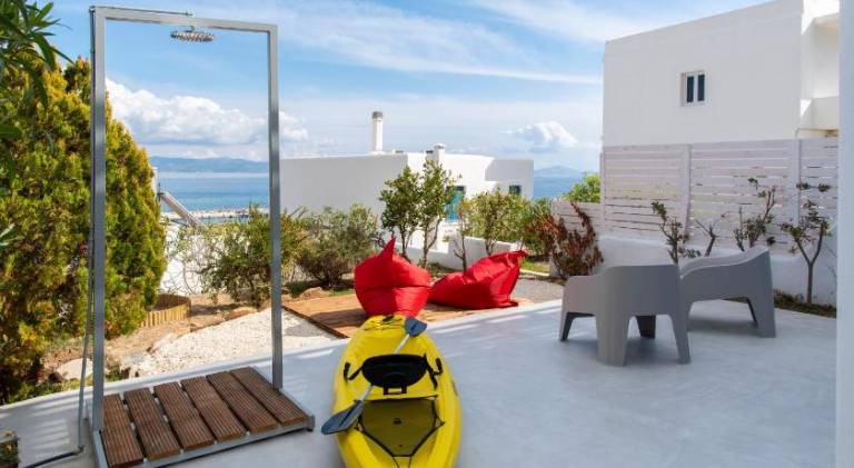 Fully equipped vacation home with barbeque, yard & patio | Next to the beach | Good for workation | Pet-friendly — photo 4