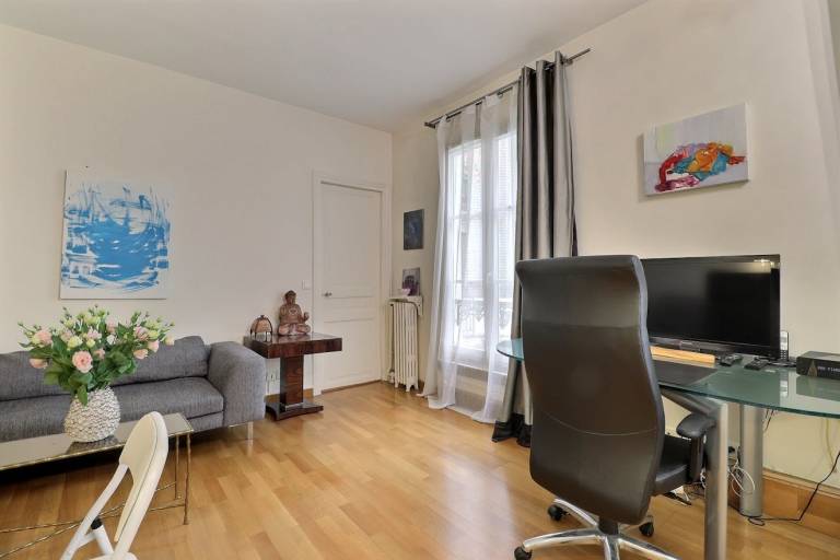 Holiday apartment | Near Jardins du Trocadéro | Dogs allowed in Puteaux