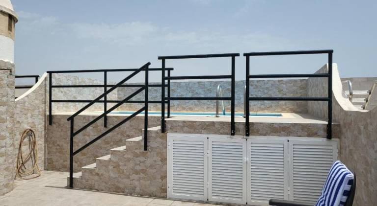 Apartment with pool — photo 3