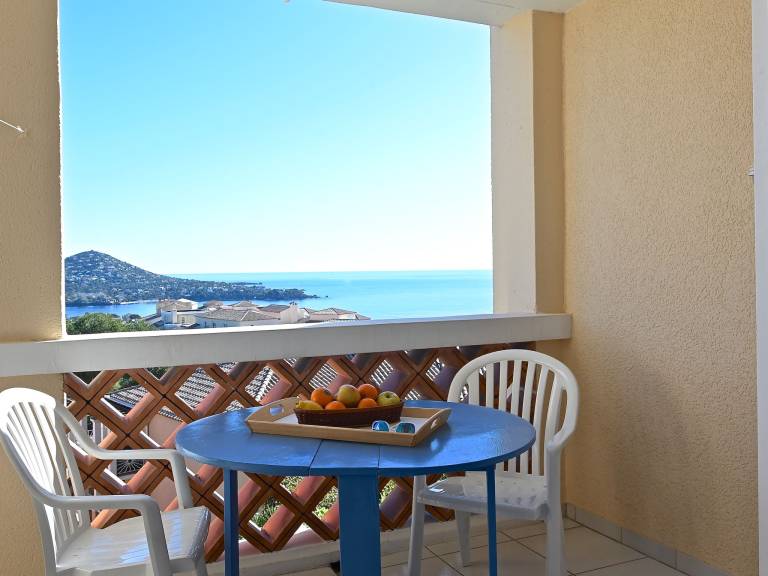 Family-friendly holiday apartment with garden, pool & terrace | Sea view | Pets allowed — photo 3