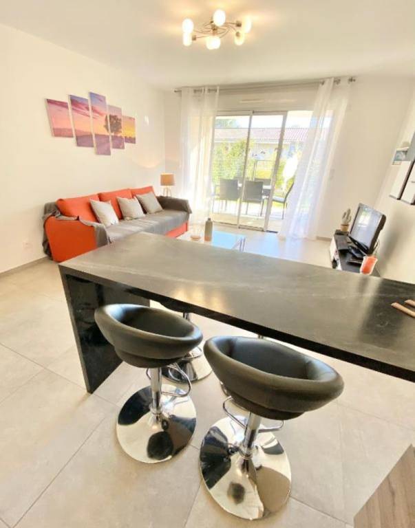 Children-friendly rental apartment with pool, terrace & yard | Dogs allowed — photo 5